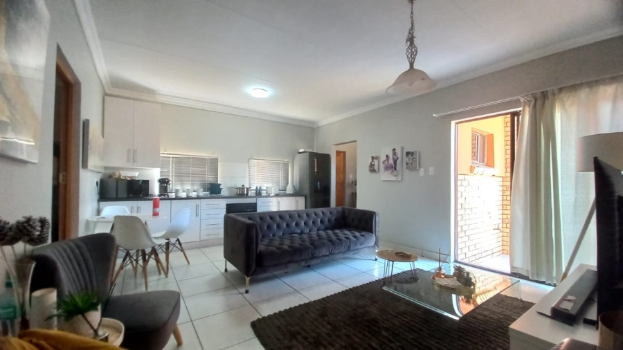 4 Bedroom Property for Sale in Langenhovenpark Free State